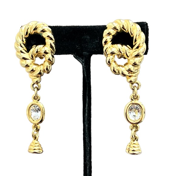 VINTAGE GOLD TONE TWISTED CABLE & CRYSTAL CLIP ON DANGLE EARRINGS - Picture 1 of 15